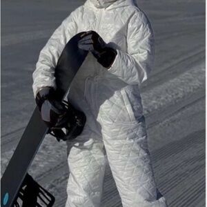 H&M Divided White Hooded Women’s Ski Jumpsuit Size XL